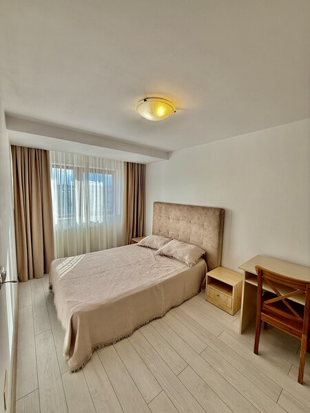 Eroii Revolutiei, Marius Nasta, garsoniera moderna, la 6 minute metrou